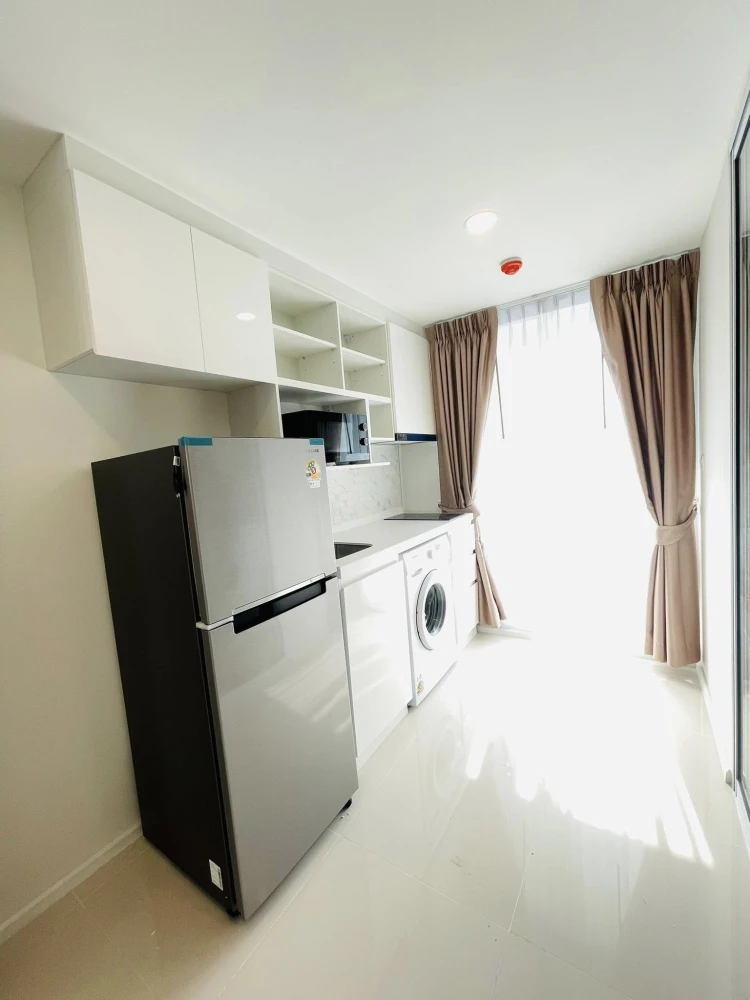 Condo for rent: Chateau In Town Ratchayothin. Large, comfortable room with usable space. Don't miss it!