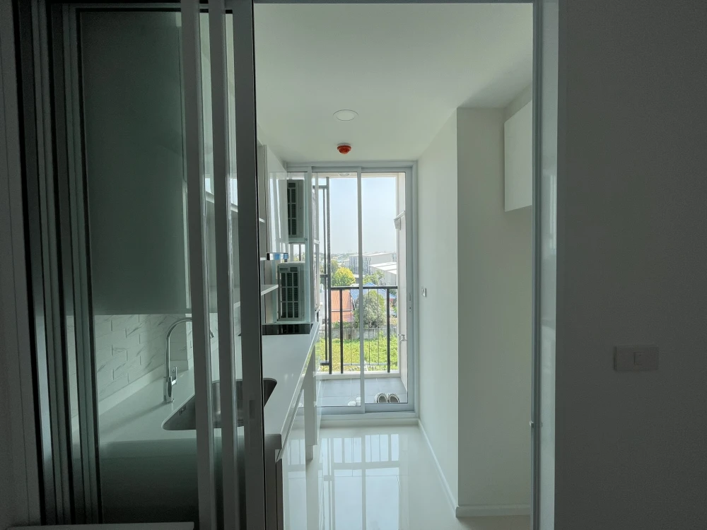 Condo for rent, Chateau In Town Ratchayothin. Ready to move in, fully furnished with appliances. Book yours today! Don't miss out!