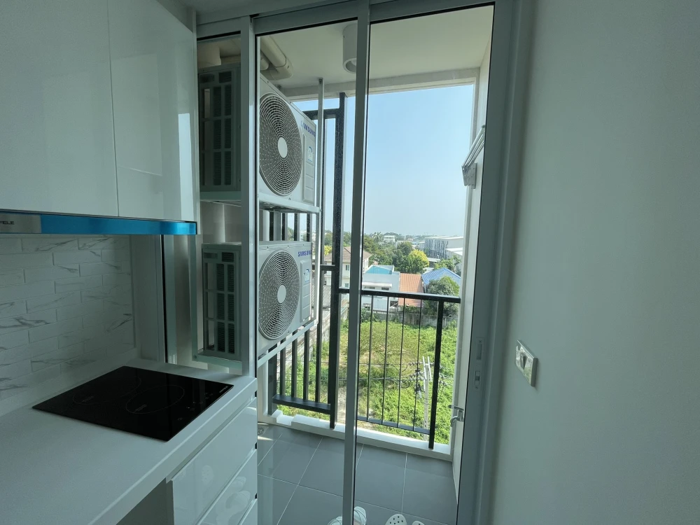 Condo for rent, Chateau In Town Ratchayothin. Ready to move in, fully furnished with appliances. Book yours today! Don't miss out!