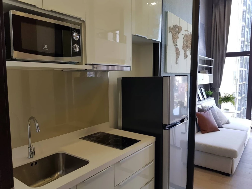 For rent!! Condo Chewathai Residence Asoke, beautiful room, 12th floor, North direction, fully furnished, ready to move in, don't miss it!!