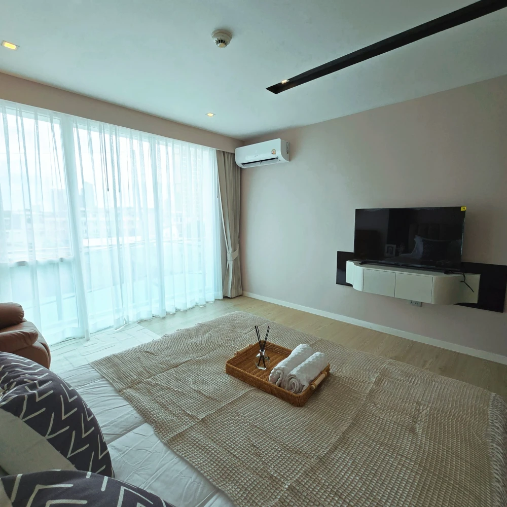 Condo for rent, City Center Residence, ready to move in, furnished, ready to reserve now.