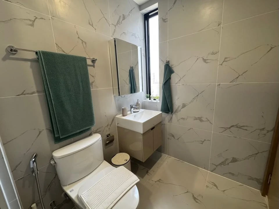 For rent: Condo at Riva Charoen Nakhon, 2 bedrooms / 2 bathrooms, very high floor, beautiful view, see the Chao Phraya River. If it's this good, what