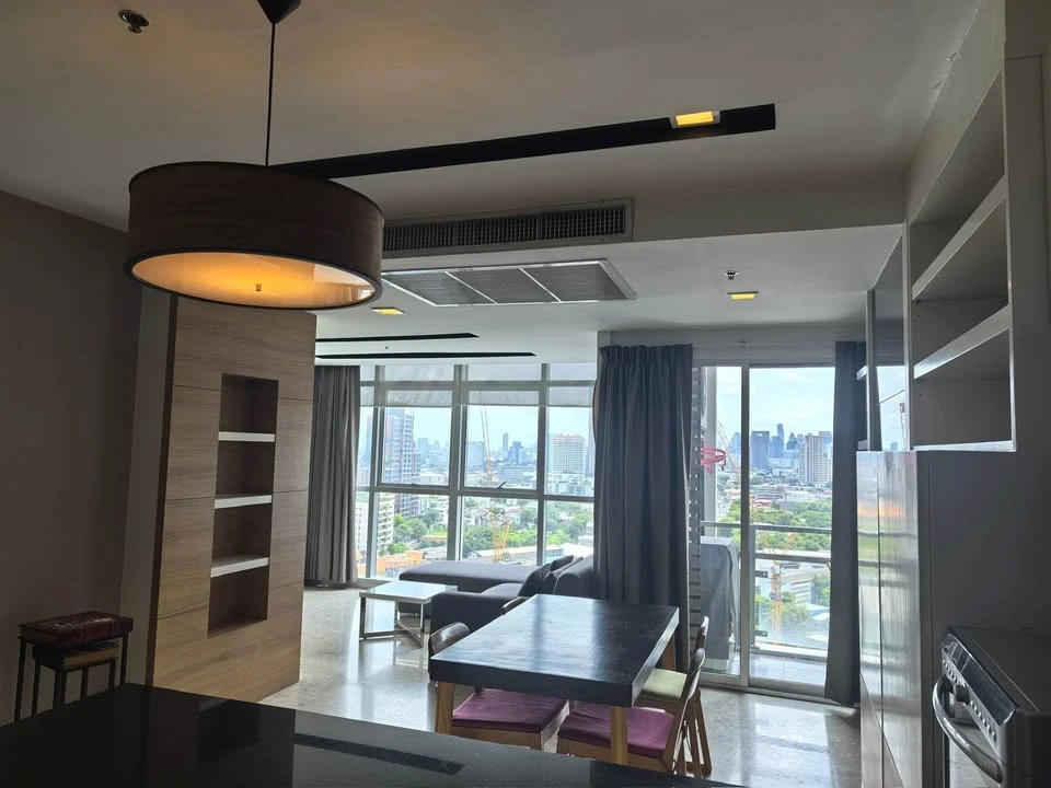 For rent Condo Nusasiri Grand, room with electric curtain, 17th floor, city view with bathtub First come first serve
