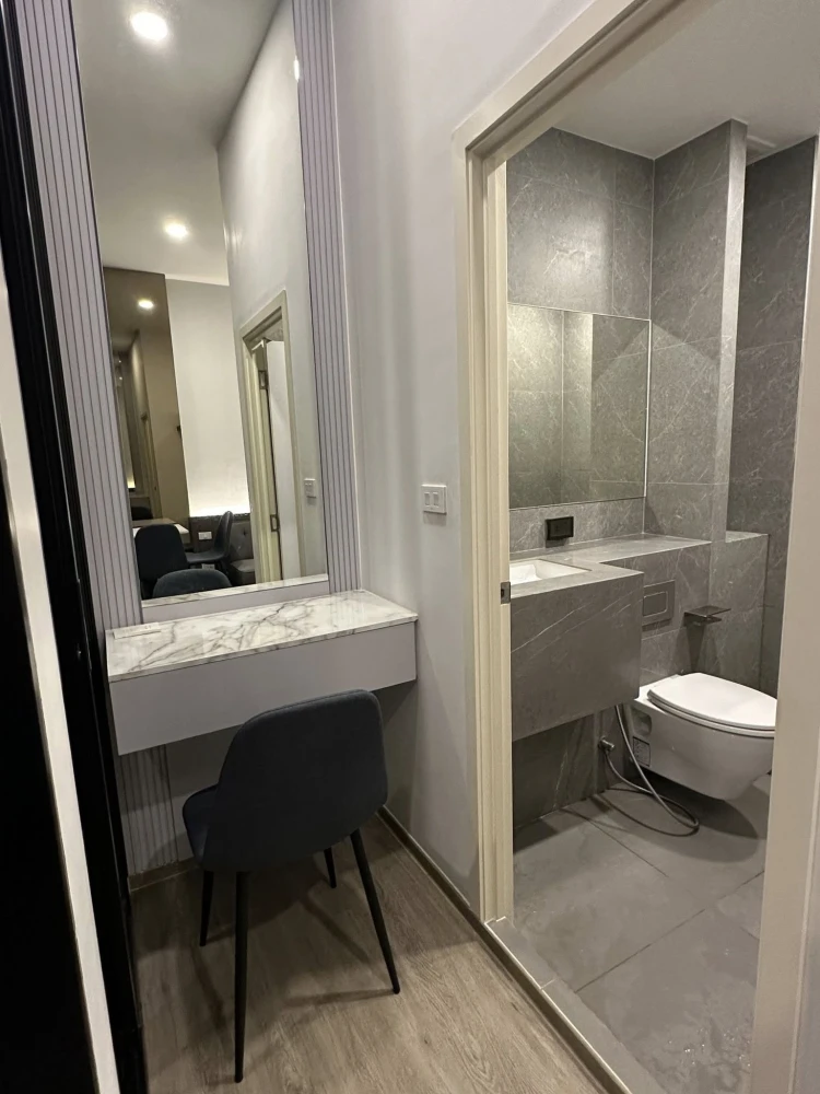 Condo for rent, The Origin Plug and Play, Ramintra, well separated rooms, not too expensive, hurry to move in and reserve.