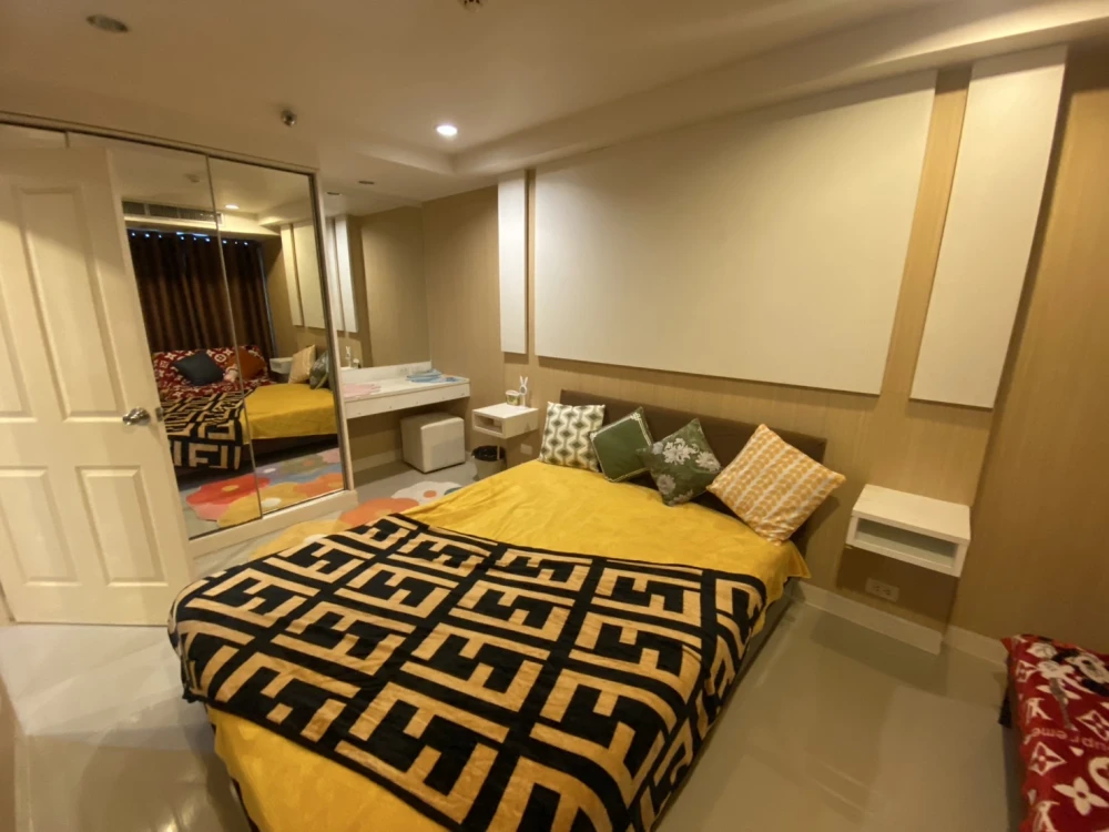 For rent!! Condo The Inspire Place ABAC Rama 9, 16th floor, Building A, fully furnished, nice room, good location, don't miss it!!