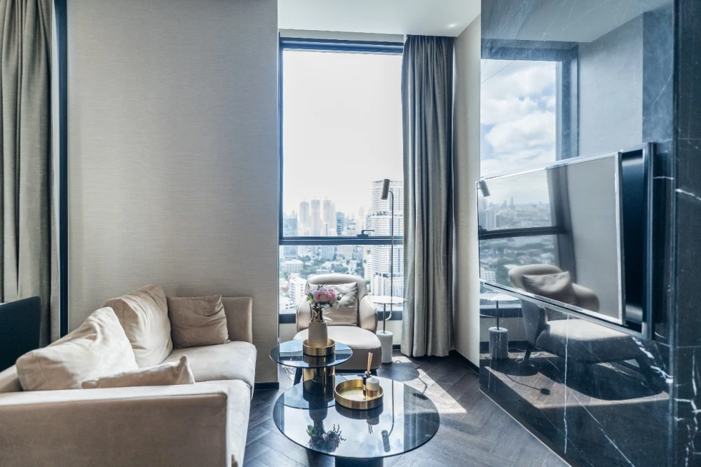 Condo for rent, The Esse Sukhumvit 36, next to BTS Thonglor.