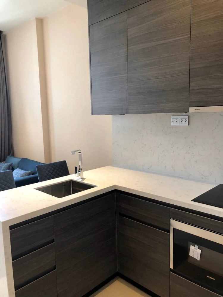 For rent!! Condo The Esse Asoke, 25th floor, beautiful room, fully furnished, ready to move in! Reserve now!!