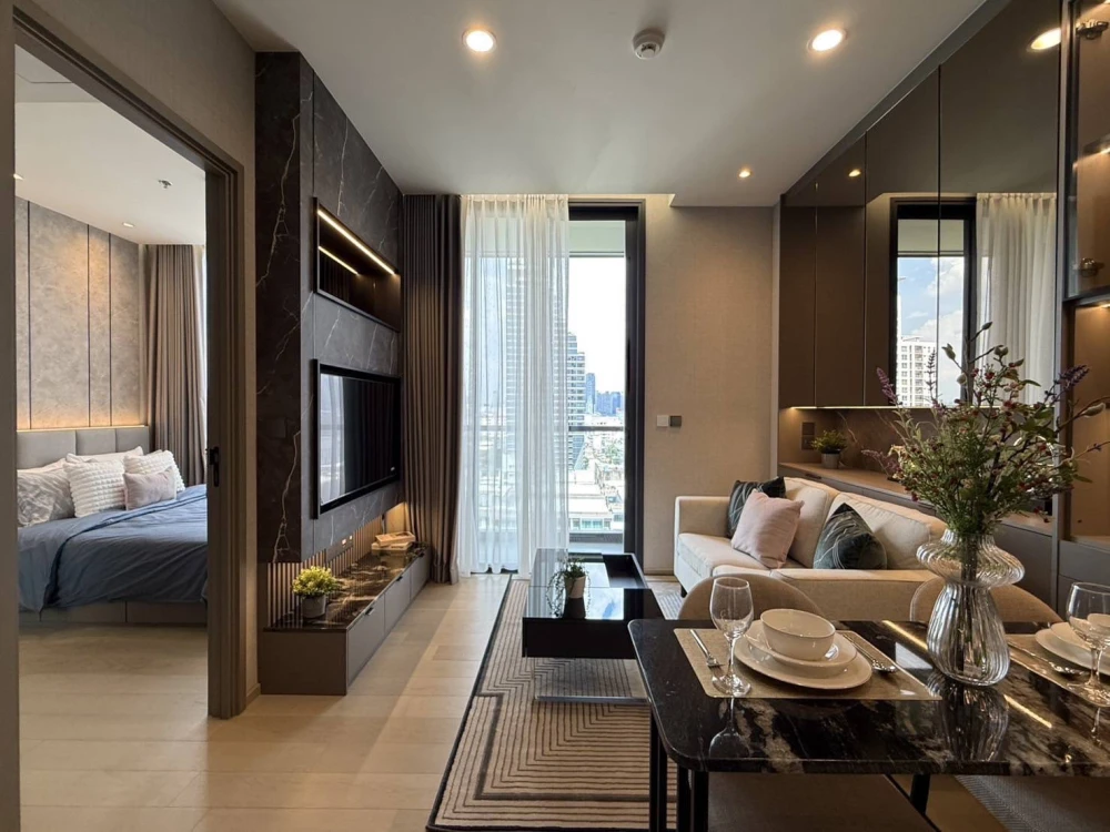 For rent!! Condo The Extro Phayathai - Rangnam, 7th floor. Luxurious condo, beautiful 1 bedroom, fully furnished, ready to move in. Don't miss out!!