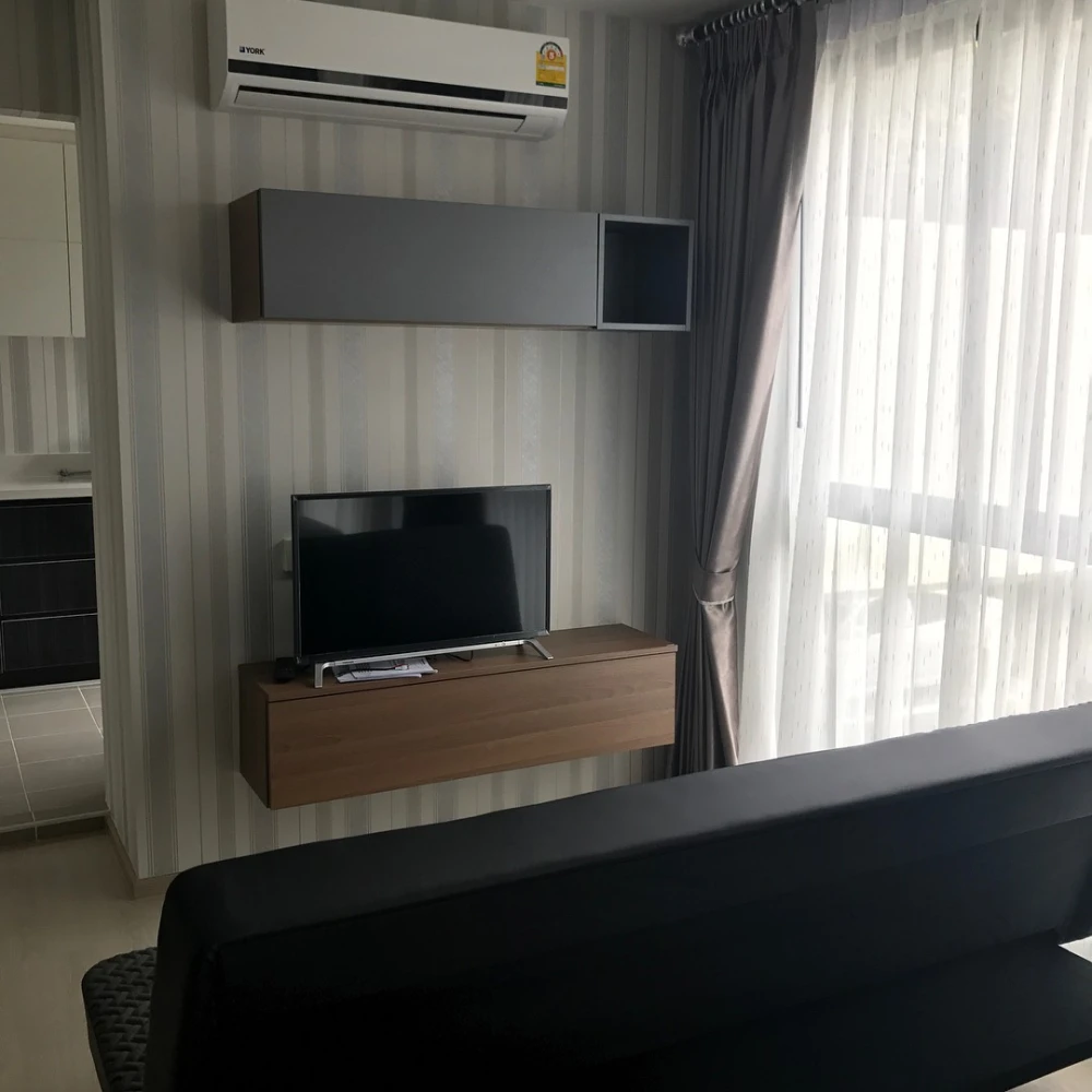 For Rent!! The Excel Hybrid Lasalle 8 Condo, beautiful unit, fully furnished, ready to move in! Don't miss out!!