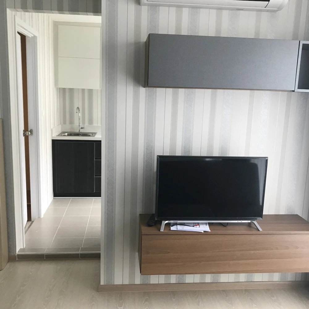 For Rent!! The Excel Hybrid Lasalle 8 Condo, beautiful unit, fully furnished, ready to move in! Don't miss out!!