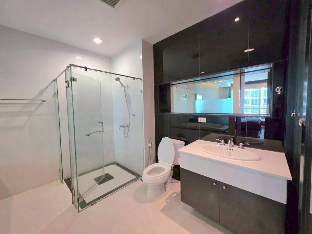 Condo for rent, The Address Chidlom, beautiful view, good value for money, convenient transportation, don't miss it!!