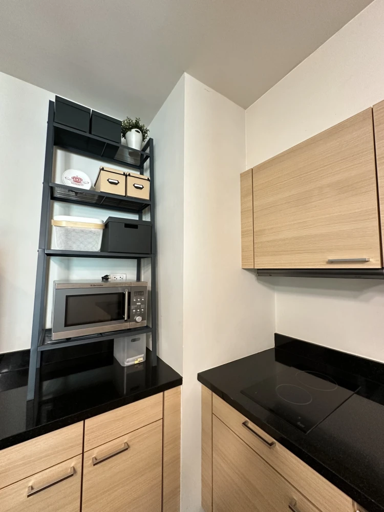 Condo for rent, The Address Chidlom, fully furnished, ready to move in, complete with furniture and electrical appliances. If you don't reserve, you'l