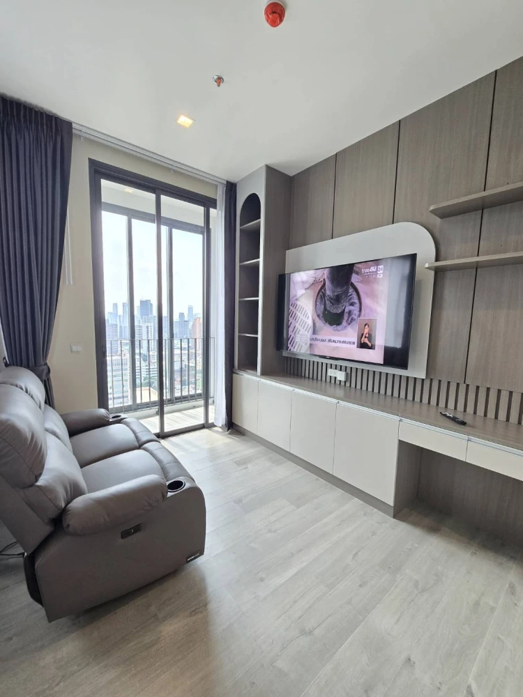 Condo for rent at The Address Siam-Ratchathewi, great price. Reserve now!!