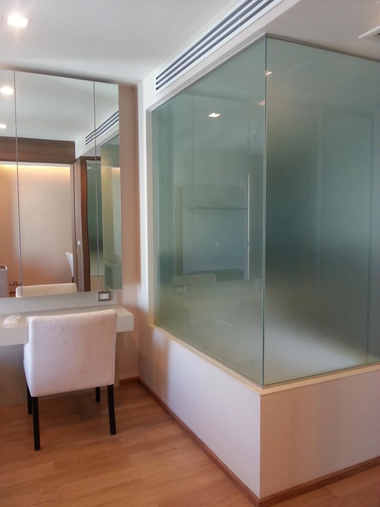 For rent!! Condo The Address Sathorn, room number 98/264, good location with many amenities, hurry to book!!