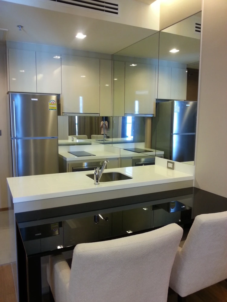 For rent!! Condo The Address Sathorn, room number 98/264, good location with many amenities, hurry to book!!