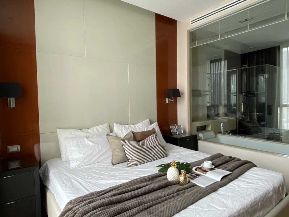 For rent!! The Address Sukhumvit 28 Condo, good location, ready to move in, convenient transportation, don't miss it!!