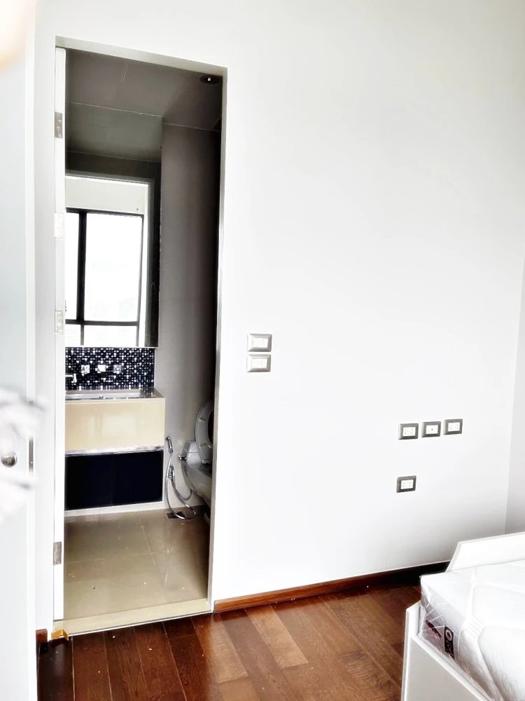 For rent!! Condo The Address Sukhumvit 28, fully furnished, ready to move in, don't miss it!!