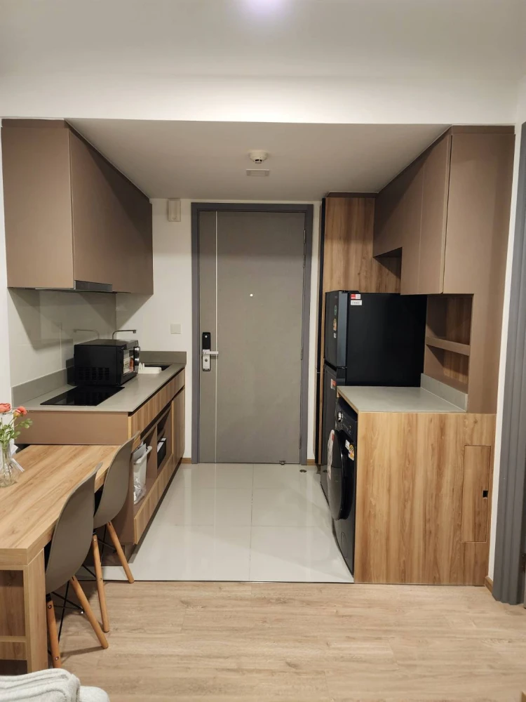 For rent!! Condo Taka House Ekkamai 12, 8th floor, Building B, beautiful room, fully furnished, ready to move in, don't miss it!!