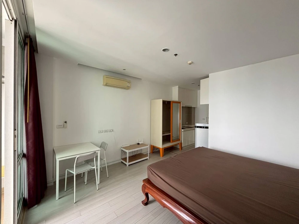 For rent!! Condo T.C. Green, 23rd floor, Building B, beautiful room, fully furnished, ready to move in. Don't miss it, hurry and book now!!