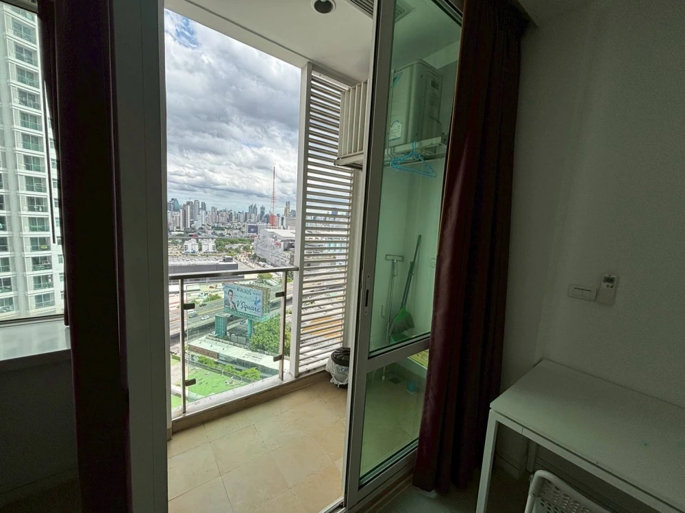 For rent!! Condo T.C. Green, 23rd floor, Building B, beautiful room, fully furnished, ready to move in. Don't miss it, hurry and book now!!