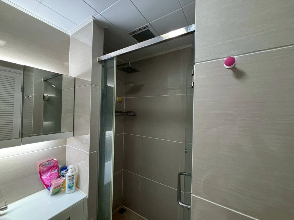 For rent!! Condo T.C. Green, 23rd floor, Building B, beautiful room, fully furnished, ready to move in. Don't miss it, hurry and book now!!