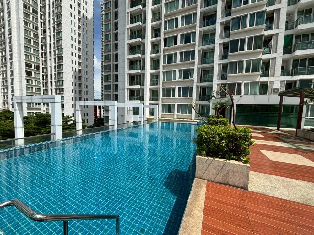 For rent!! Condo T.C. Green, 23rd floor, Building B, beautiful room, fully furnished, ready to move in. Don't miss it, hurry and book now!!
