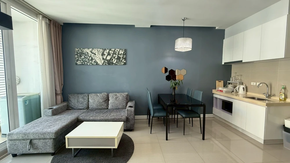 For rent!! Condo T.C. Green, 29th floor, Building D, beautifully decorated room, good location, ready to move in immediately, don't miss it!!