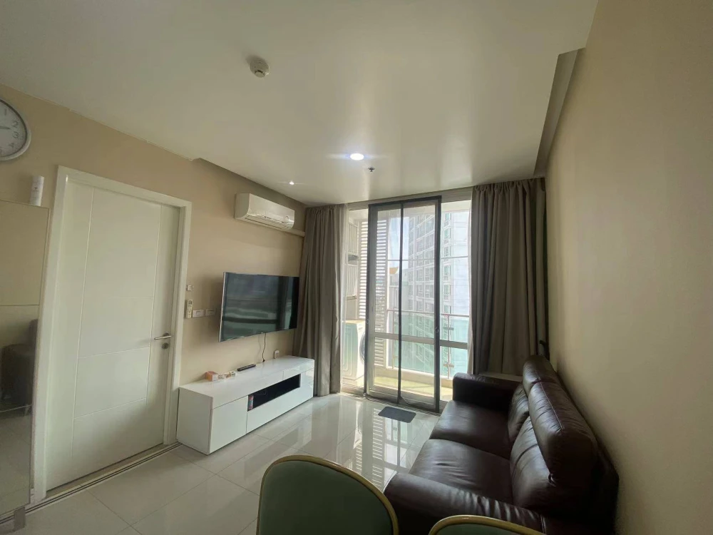 For rent!! T.C. Green Condo, 8th floor, Building B, fully furnished, ready to move in, don't miss it!!