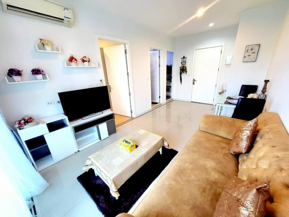 Condo for rent, TC Green Rama 9, spacious room, comfortable, well-built-in room