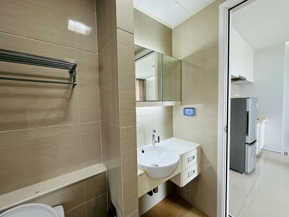 For rent: TC Green Condo, ready to move in, fully furnished + electrical appliances, just bring your bag++++