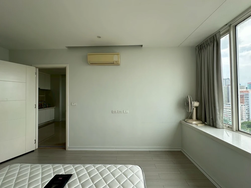 For rent: TC Green Condo, ready to move in, fully furnished + electrical appliances, just bring your bag++++
