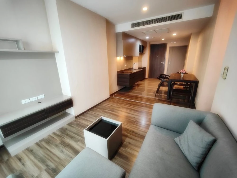 For rent!! Condo Teal Sathorn - Taksin, 12A floor, beautiful room, fully furnished, ready to move in, don't miss it!!