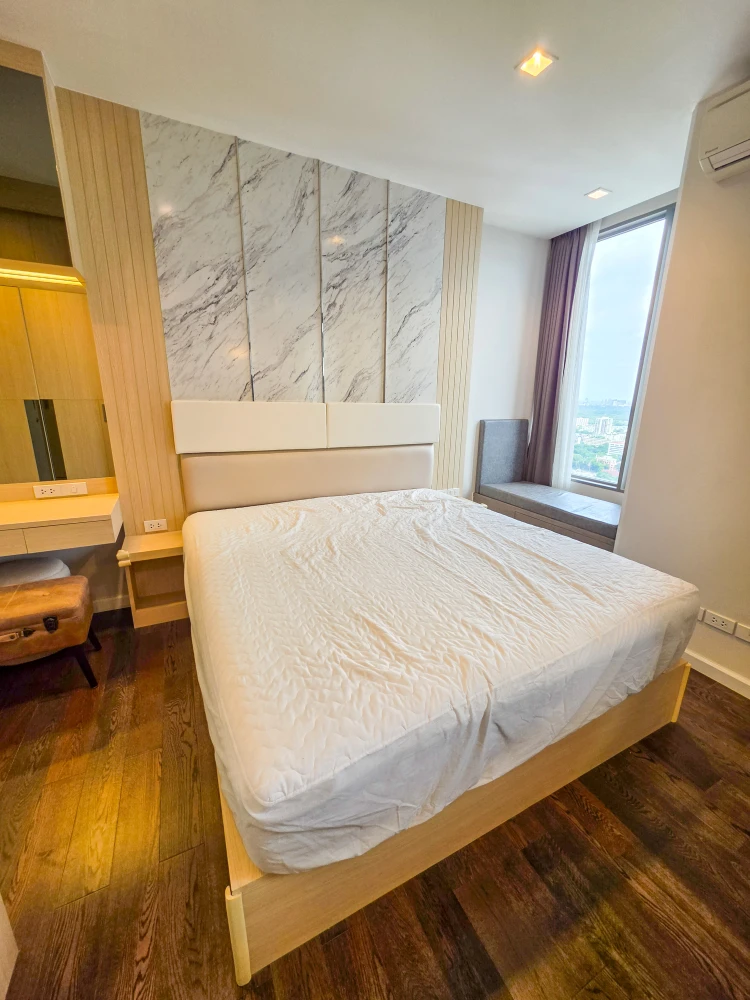 Condo for rent, Nara Nine, high floor, beautiful view, fully furnished. Hurry and grab it.