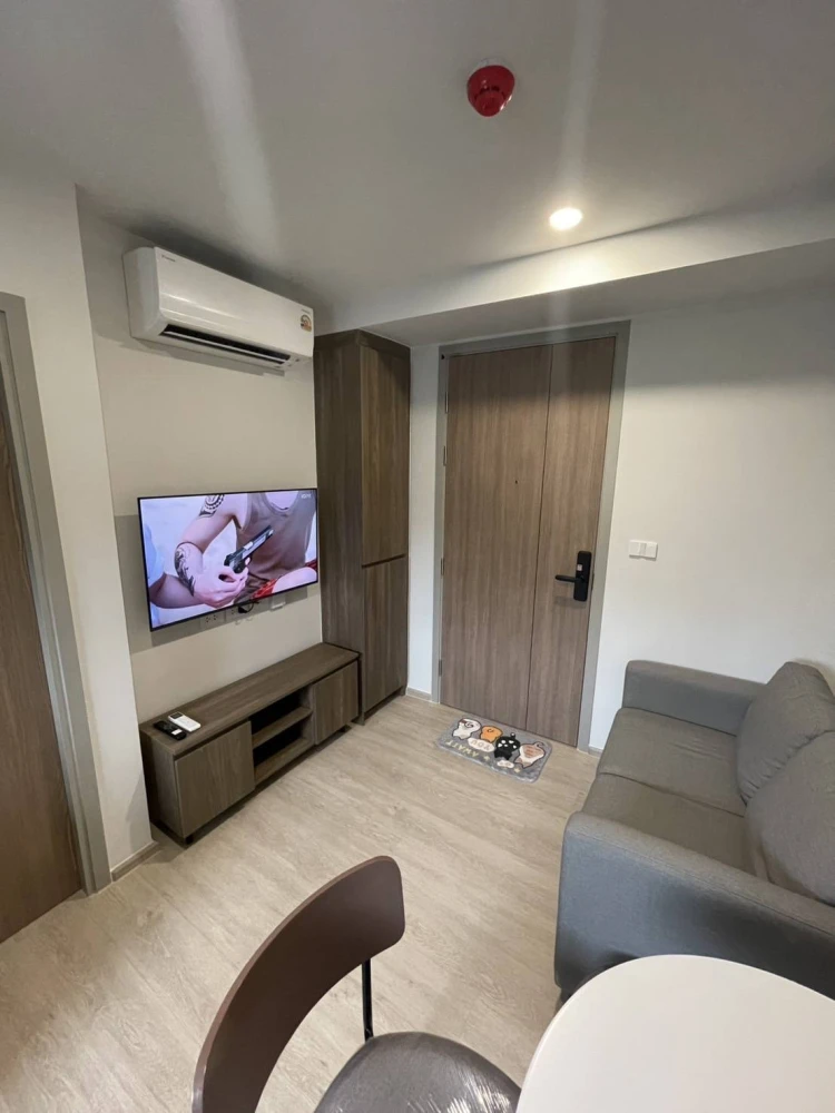 Condo for rent, New Core Kukot Station, quiet, not crowded, great location, fully decorated, super comfortable life