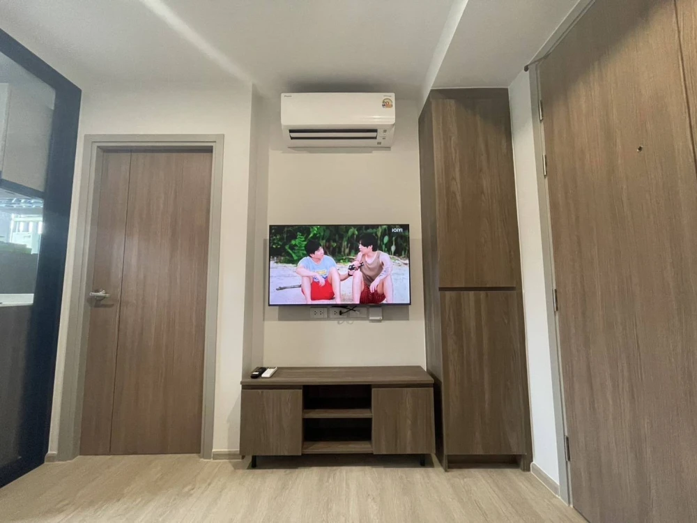 Condo for rent, New Core Kukot Station, quiet, not crowded, great location, fully decorated, super comfortable life