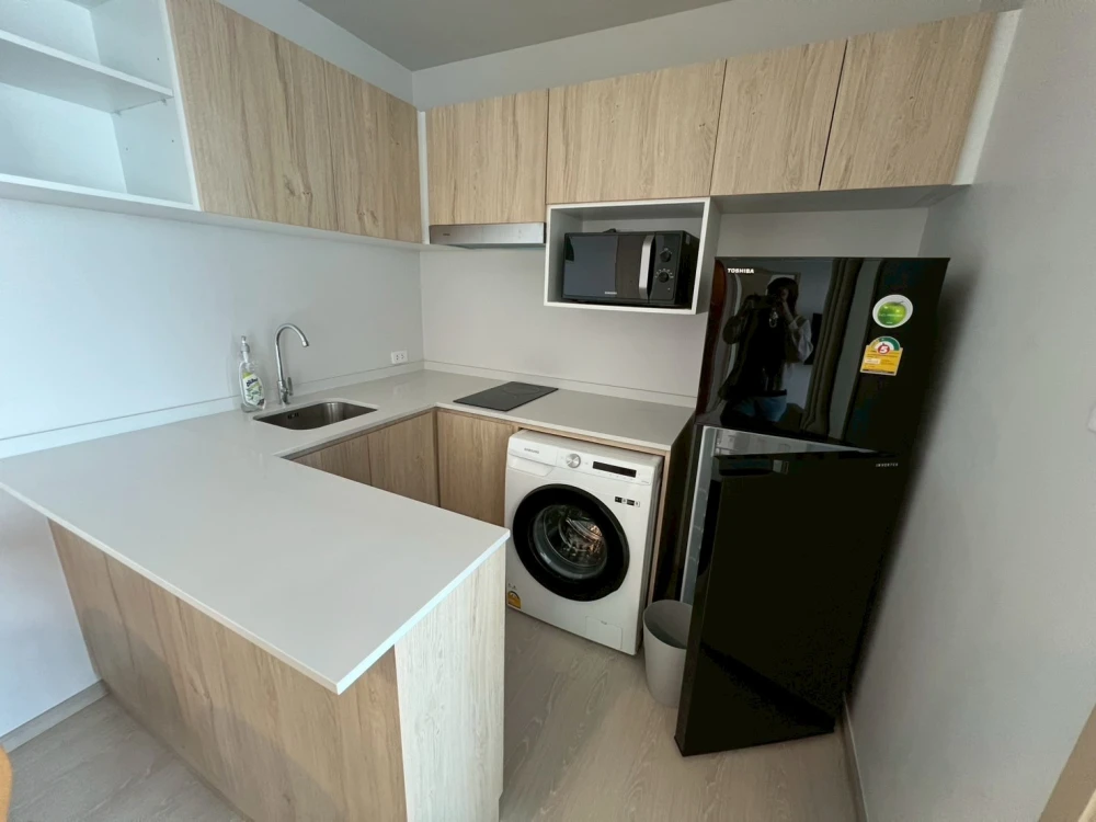For rent!! New Noble Ngamwongwan Condo, 31st floor, beautifully decorated, great price, ready to move in! Reserve now!