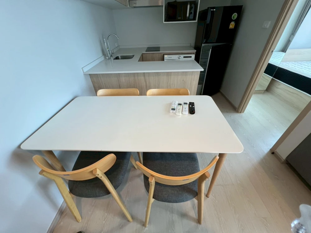 For rent!! New Noble Ngamwongwan Condo, 31st floor, beautifully decorated, great price, ready to move in! Reserve now!