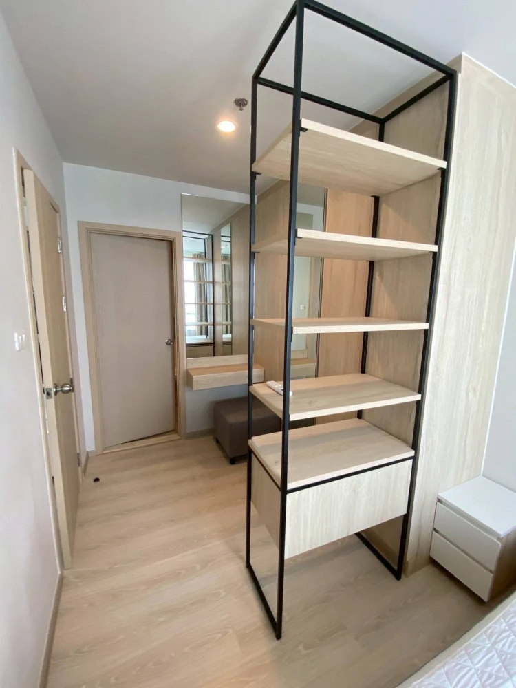 For rent or sale: New Noble Ngamwongwan Condo. Beautiful and comfortable unit with complete amenities. Don't miss out!