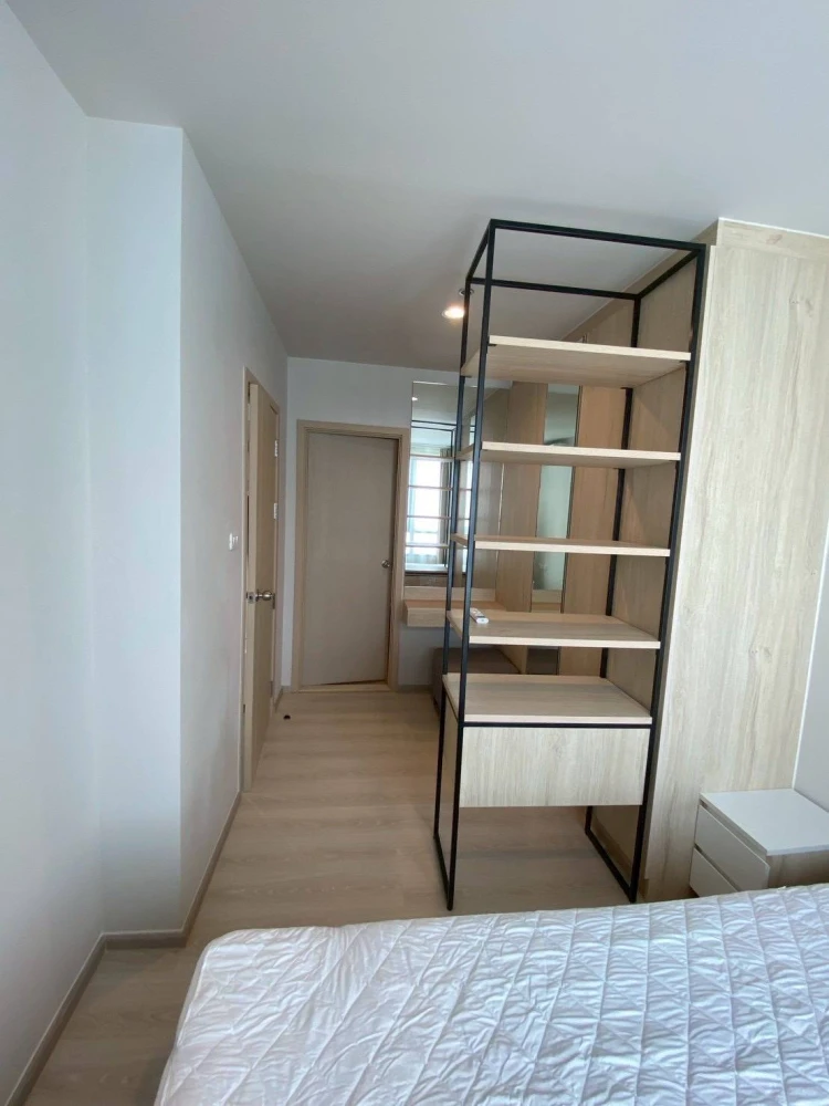 For rent or sale: New Noble Ngamwongwan Condo. Beautiful and comfortable unit with complete amenities. Don't miss out!