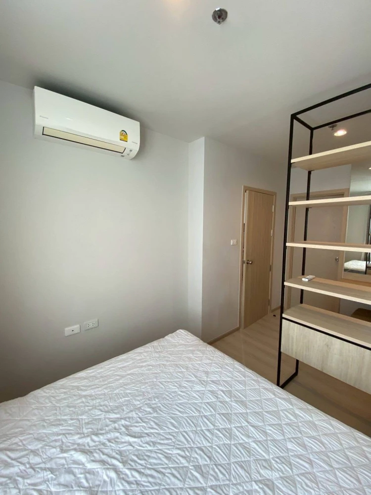 For rent or sale: New Noble Ngamwongwan Condo. Beautiful and comfortable unit with complete amenities. Don't miss out!