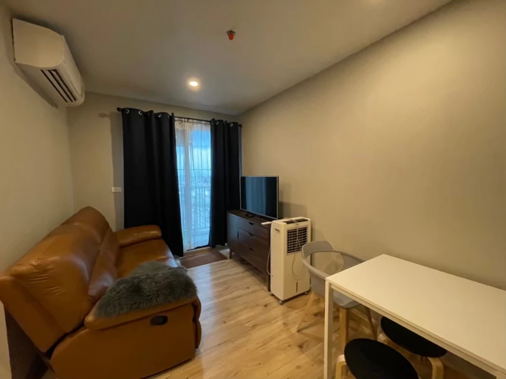 For rent!! Condo Brix Condominium, beautiful room, fully furnished, just bring your bags and move in, don't miss it!!