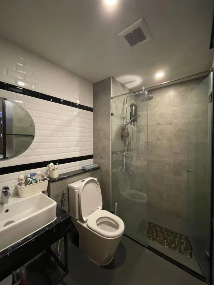 For rent!! Condo Brix Condominium, beautiful room, fully furnished, just bring your bags and move in, don't miss it!!