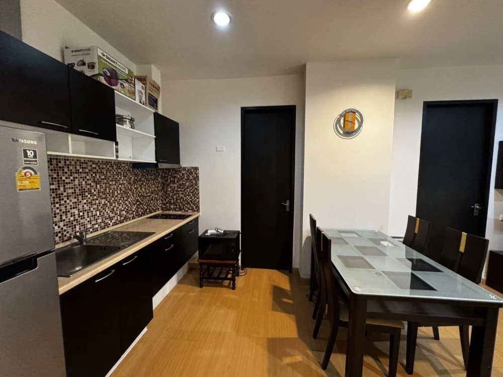 Condo for rent, Baan Klang Krung, Siam-Pathumwan, fully furnished room, ready to move in. Affordable price!