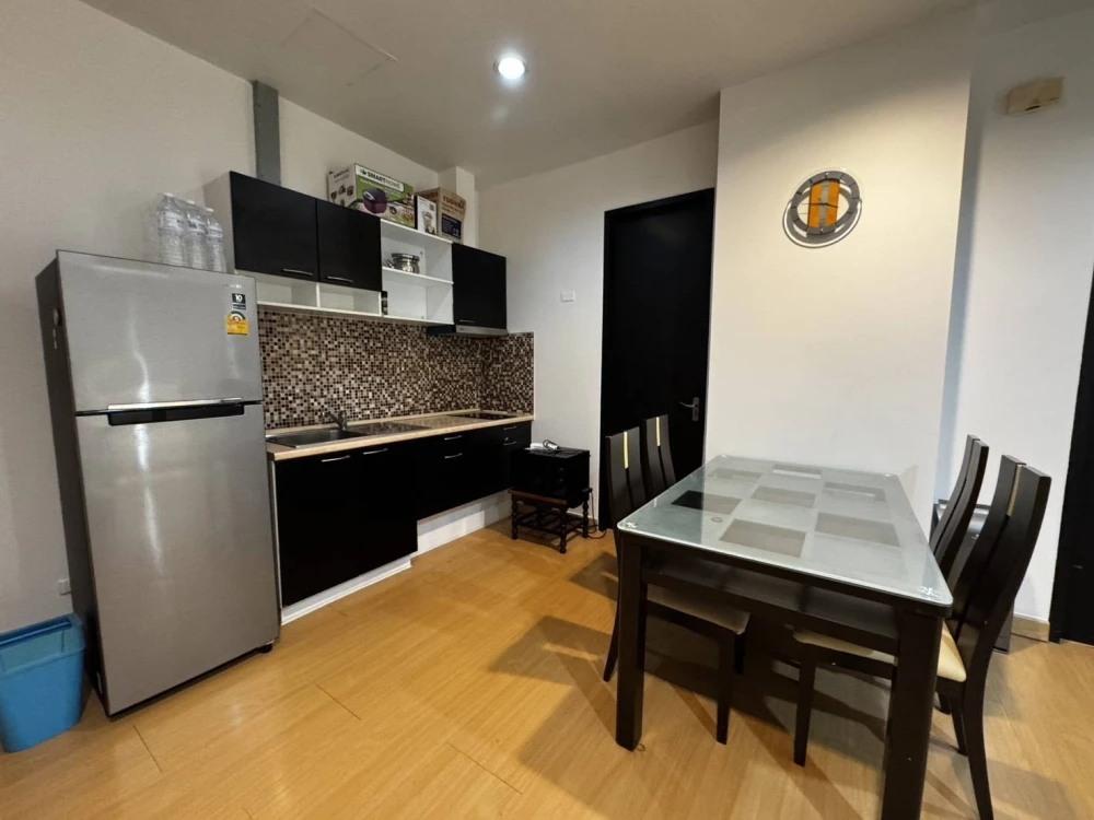 Condo for rent, Baan Klang Krung, Siam-Pathumwan, fully furnished room, ready to move in. Affordable price!