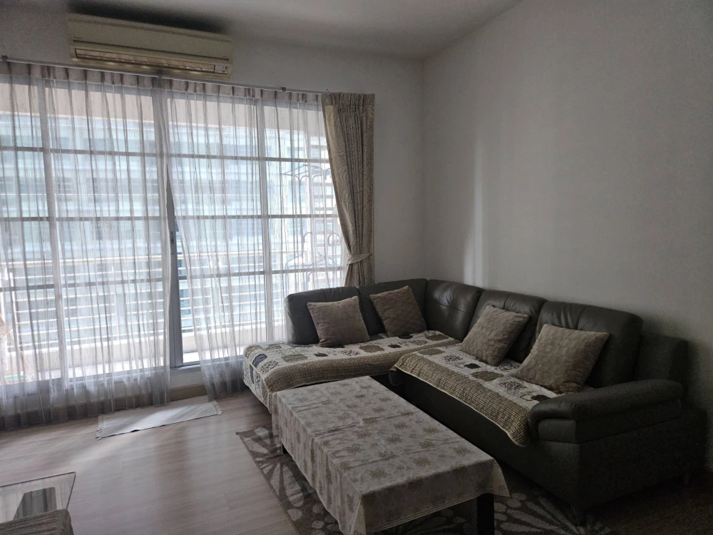 Condo for rent, Baan Klang Krung Siam-Pathumwan. Nice room, fully furnished. Book now!
