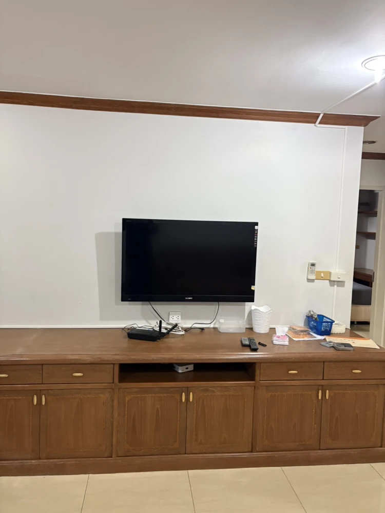 Condo for rent, Baan Pathumwan, 11th floor, very large room, beautifully decorated, ready to live in, with built-in furniture, reserve now!