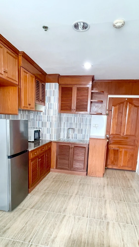 For rent!! Condo Baan Pathumwan, 30th floor, cool breeze, comfortable living, fully furnished, ready to move in, don't miss out, book now!!