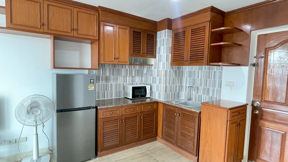For rent!! Condo Baan Pathumwan, 30th floor, cool breeze, comfortable living, fully furnished, ready to move in, don't miss out, book now!!