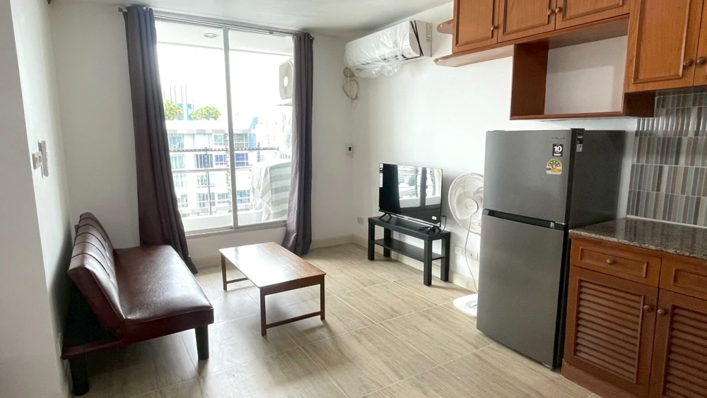 For rent!! Condo Baan Pathumwan, 30th floor, cool breeze, comfortable living, fully furnished, ready to move in, don't miss out, book now!!