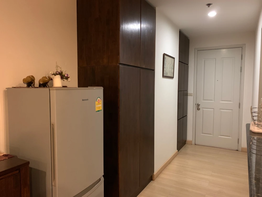 For rent!! Condo Baan Sathorn - Chao Phraya Condo in the heart of the city. Ready to move in immediately, hurry up and book now!!